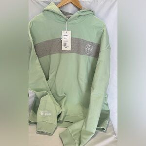 Snowday hoodie perfect for these cold weather snaps! Mint green, women’s XXL NWT